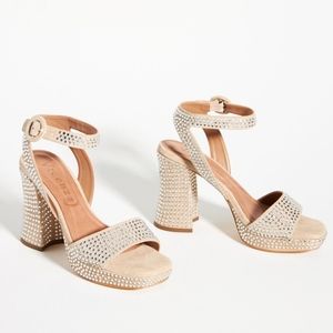 NWT Vicenza Jem Platform Heels 41